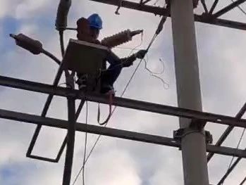 康高特Ronaldo高能量<a href='http://m.dlhyyoga.com/Ppzq/ersted.html'>電纜故障定位儀</a> 現(xiàn)場(chǎng)準(zhǔn)確檢測(cè)35kv電纜故障點(diǎn)