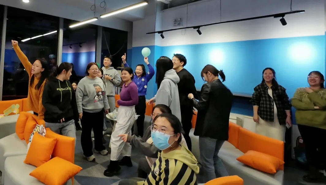 康高特 生日會(huì) 康高特 生日會(huì)