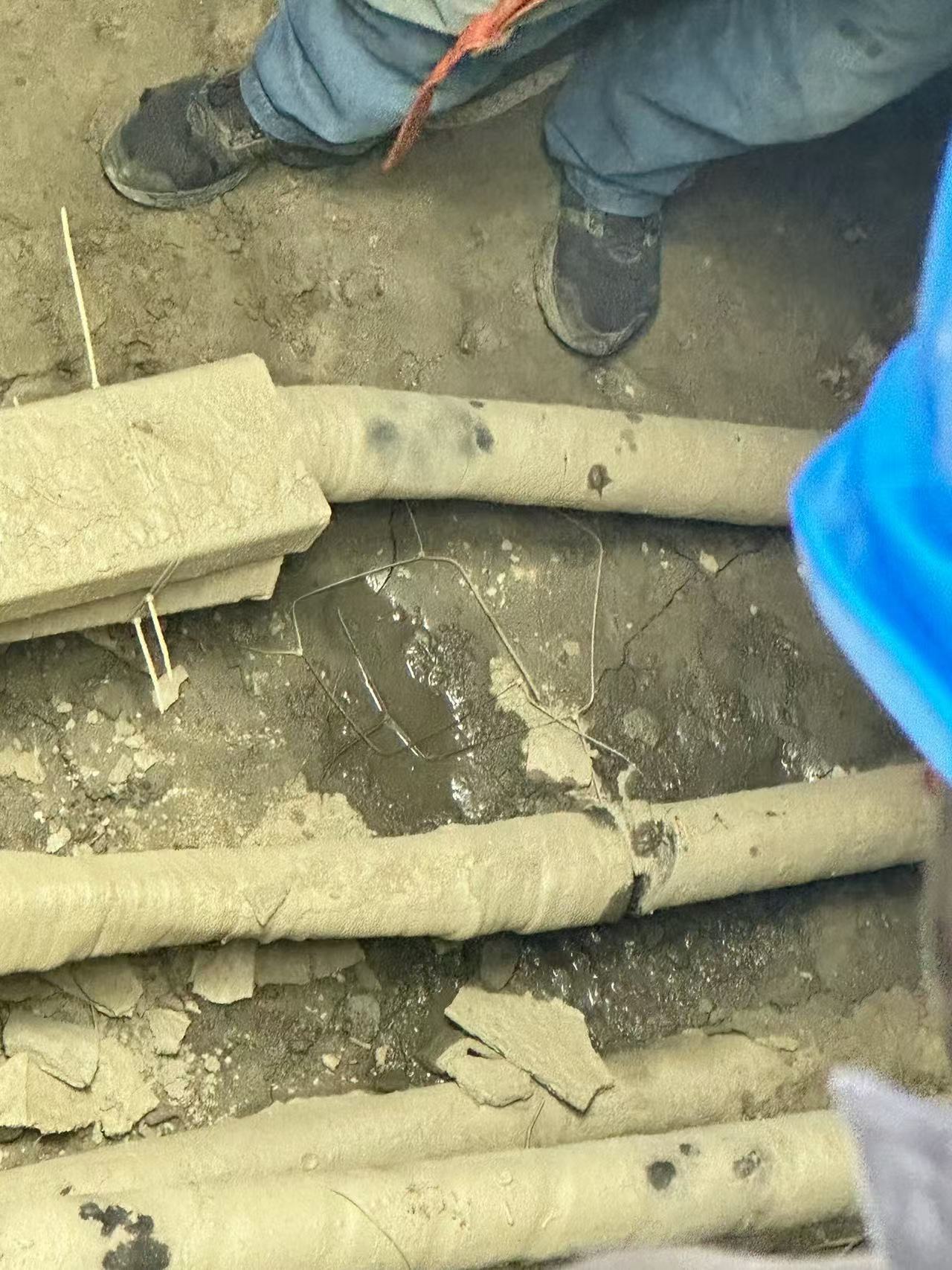 <a href='http://m.dlhyyoga.com/Ppzq/ersted.html'>電纜故障定位儀</a>現(xiàn)場