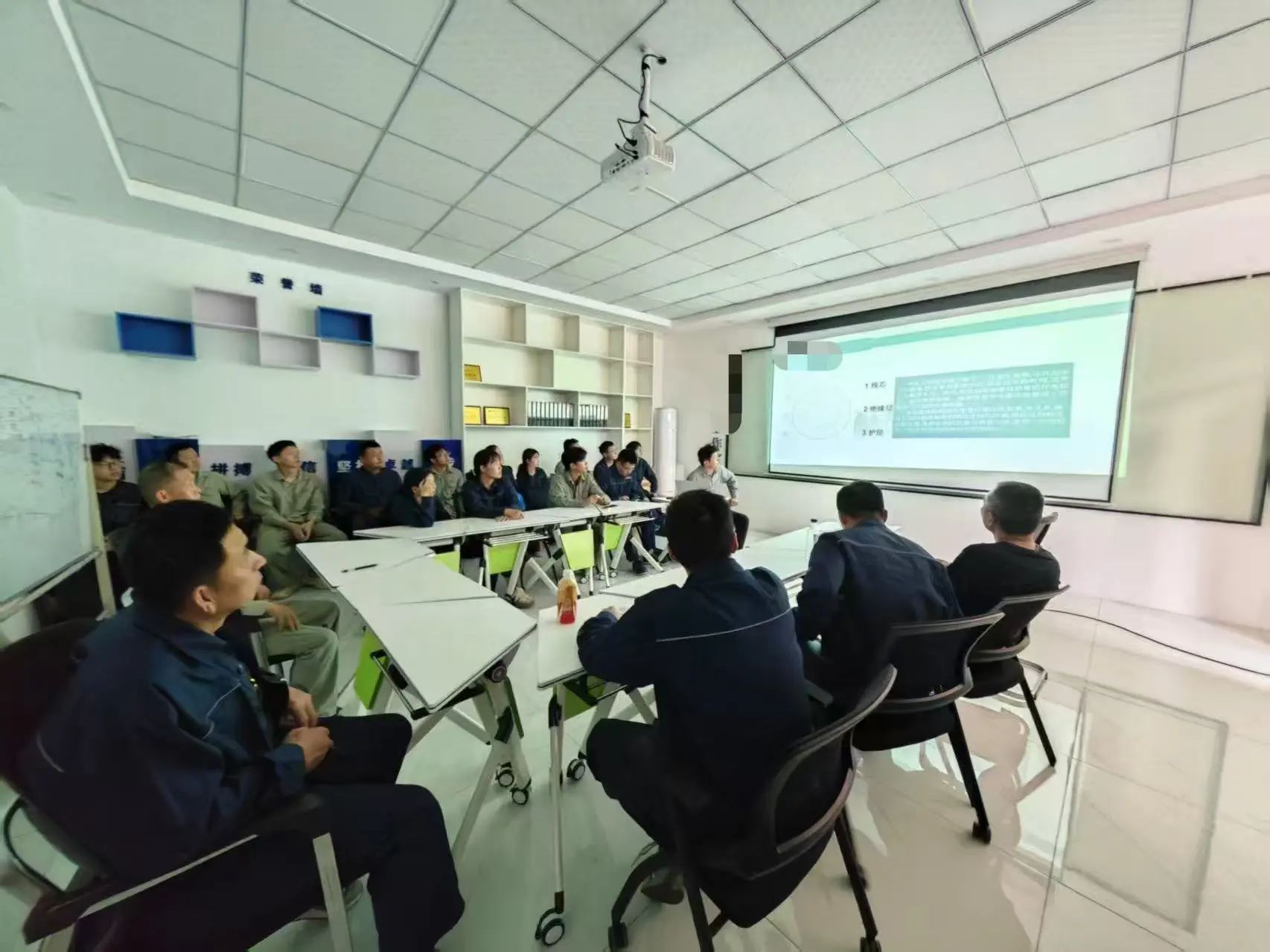 <a href='http://m.dlhyyoga.com/Ppzq/ersted.html'>電纜故障定位儀</a>檢測(cè)培訓(xùn)