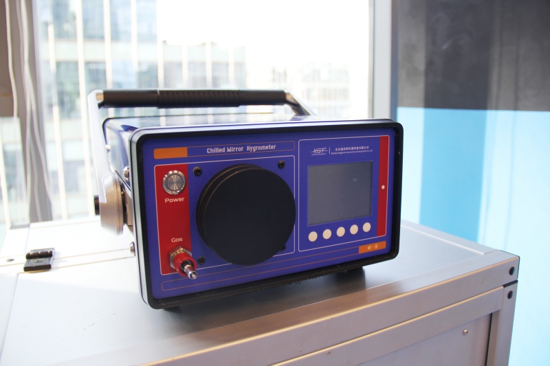 朝露 精密智能露點(diǎn)儀